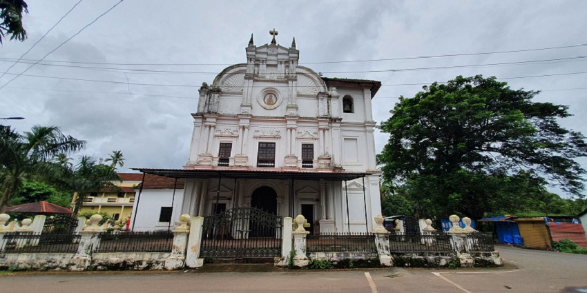 Panoramic image of the beautiful Church of the Saviour of the World in the tranquil setting of Goa