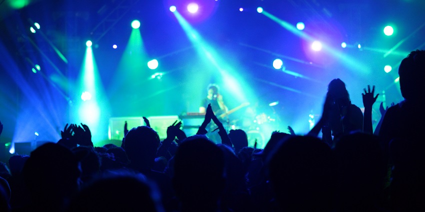MARQUEE is among the best party places in Singapore with stunning decor and immersive entertainment experiences.