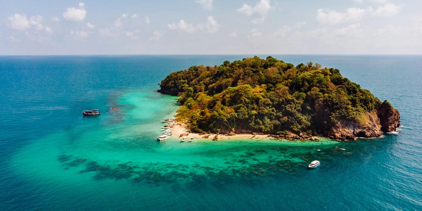 This place is a perfect blend of a rustic fishing village and a growing urban luxury hub.