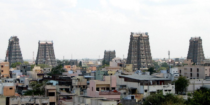 Splendid views of Meenakshi Amman Temple, which is one of the best places near Dindigul
