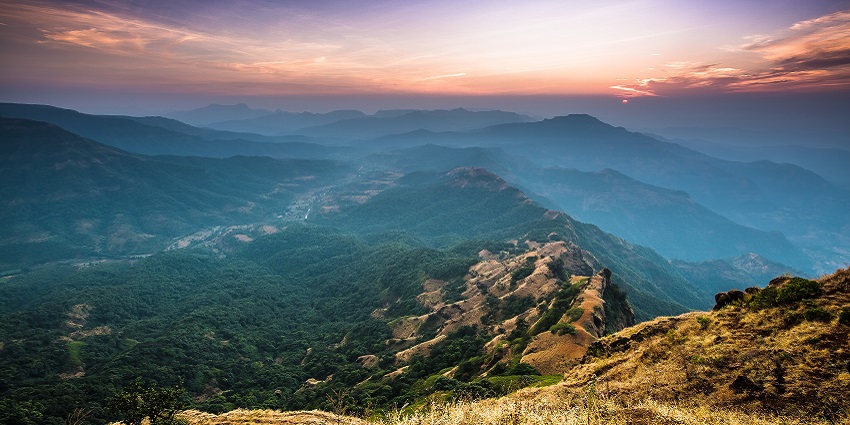 Places to visit near Pune in October feature Mahabaleshwar with scenic viewpoints and serene boating.