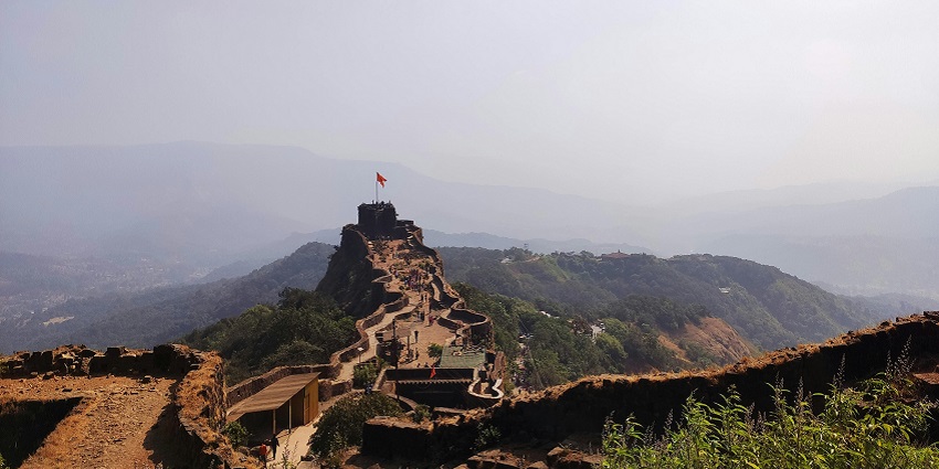 A view of Mahabaleshwar with lush greenery, showcasing the top places to visit near Satara.
