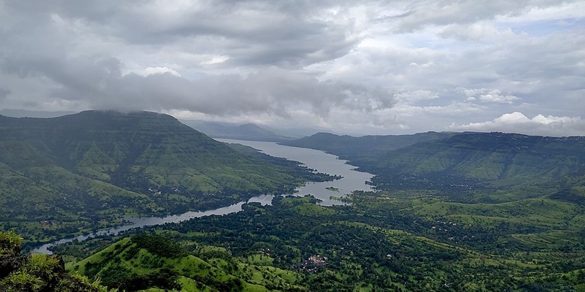 Mahabaleshwar, the picturesque hill station with stunning views and strawberries.