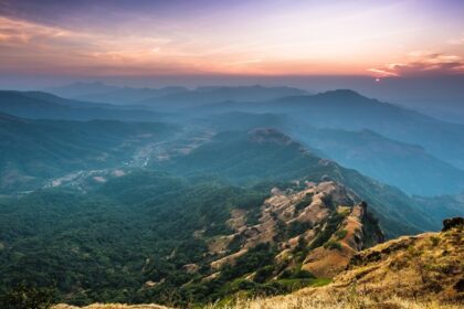 Places to visit in Mahabaleshwar offer a perfect getaway for nature lovers and adventurers