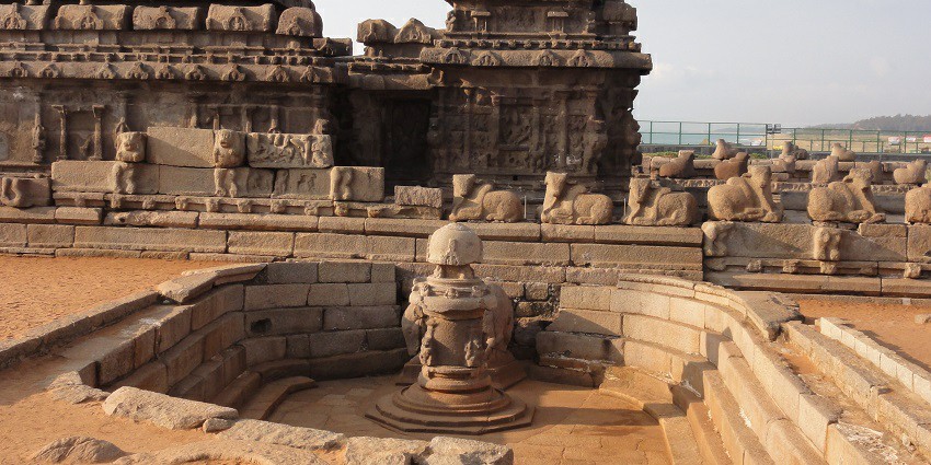 Mahabalipuram, a UNESCO site featuring ancient rock-cut temples and stunning sculptures.