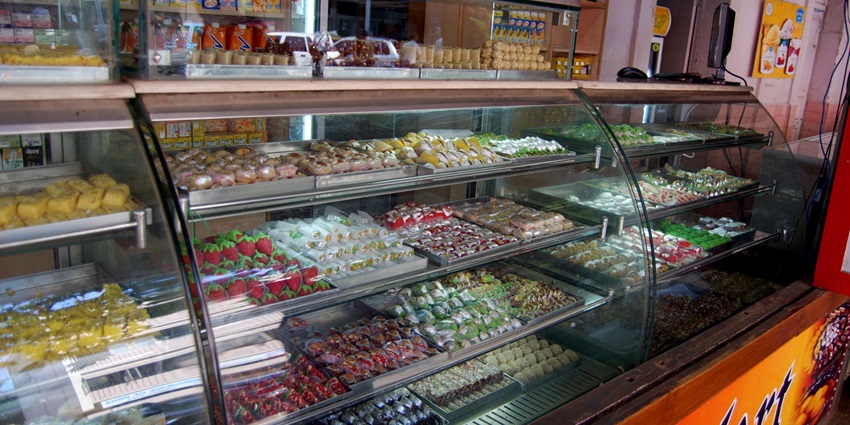 A sweet shop on Mahadwar Road is perfect for snacking while shopping in Kolhapur