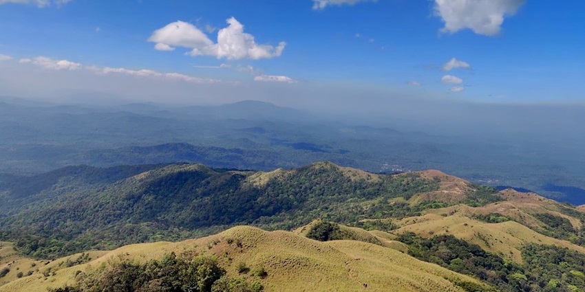 Scenic image of the beautiful viewpoint in Western ghats, a scenic places to visit in megamalai