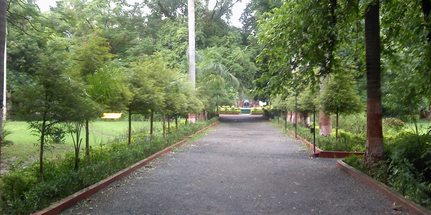 Explore the scenic pathways of Maharajbagh, the best place near Fun Planet Water Park.