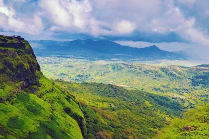 Explore places to visit in Maharashtra in January, perfect for hill stations, beaches, and excursions.