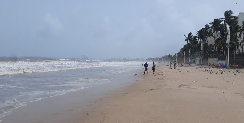 Vibrant sunset at Juhu Beach, a top spot among beaches near Mumbai.