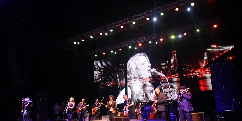 A soulful performance at one of the Mahindra Blues, among Mumbai music festivals.