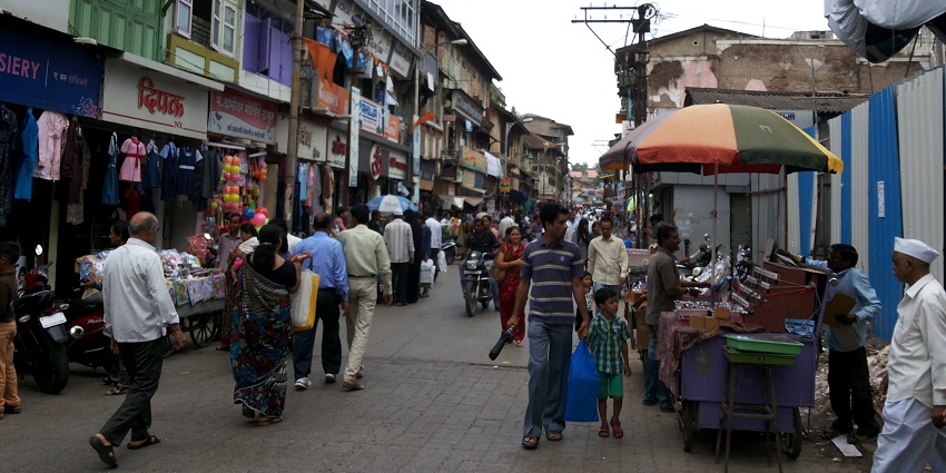 People navigating through Main Road Market, an ideal place for shopping in Nashik