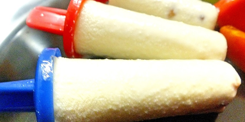 Cool off with creamy Malai Kulfi, a delightful treat in Mahabaleshwar you can enjoy
