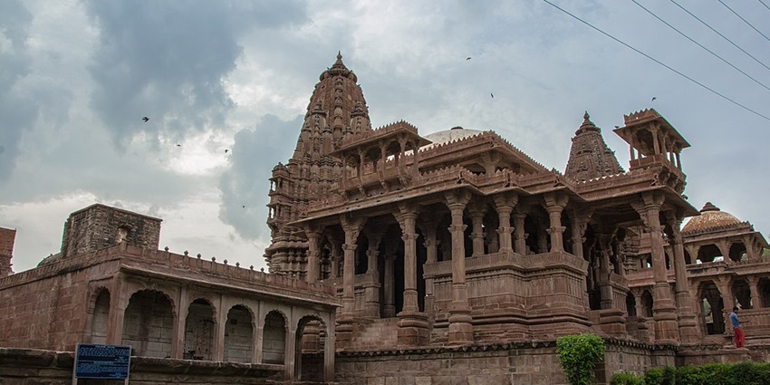 The Jodhpur Fort features Rajasthani heritage with temples, gardens, and cenotaphs.