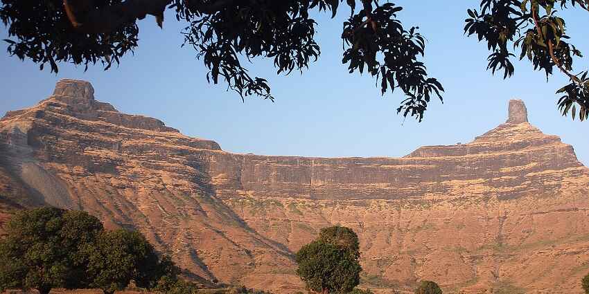 A glimpse of the historic Mangi Tungi, a famous tourist hotspot near Salota Fort.