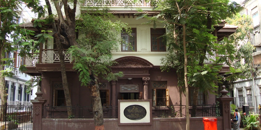 Mani Bhavan, the museum showcasing Mahatma Gandhi's life and legacy during the day.
