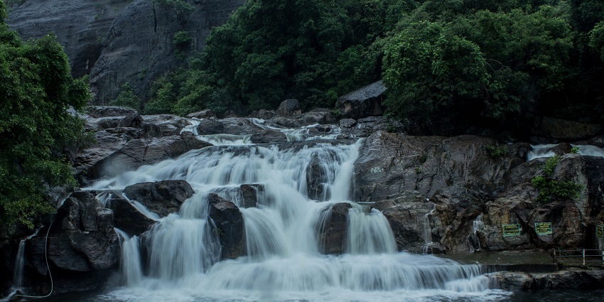 The Manimuthar Falls, one of the best places to visit near Papanasam Waterfalls