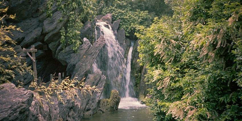 Refreshing Manjehalli Waterfalls cascade down, one of the best places to visit in Mudigere.
