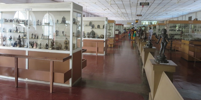 Manjusha Museum building façade with gardens and clear-places to visit near dharmasthala and kukke