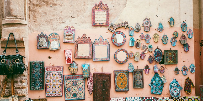 Handicrafts being sold at Mapusa Market, a famous market near Bodgeshwar Temple.