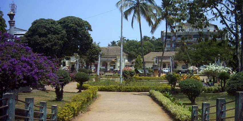 Clear view of Margao muncipal garden which is the perfect place to visit in Margao for couples