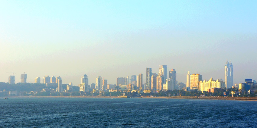 Places to visit in Mumbai in monsoon feature Queen's Necklace, along the Arabian Sea.
