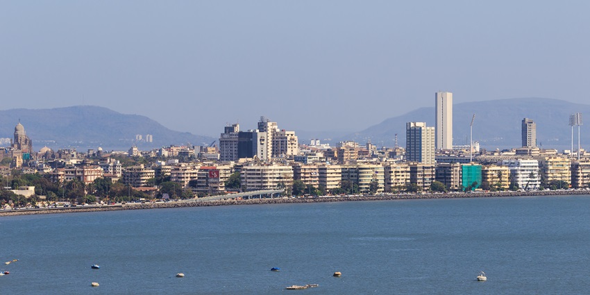 Marine Drive with its beautiful coastline and cool atmosphere is a must-visit attraction.