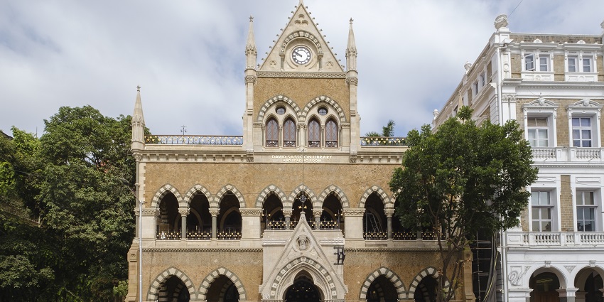 Things to see in Kala Ghoda feature David Sassoon Library, the historic retreat with a vast book collection.