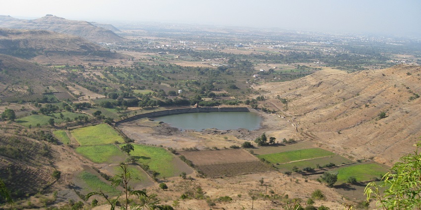 One of the best attractions near Jejuri is the Mastani Talav, a hidden gem.