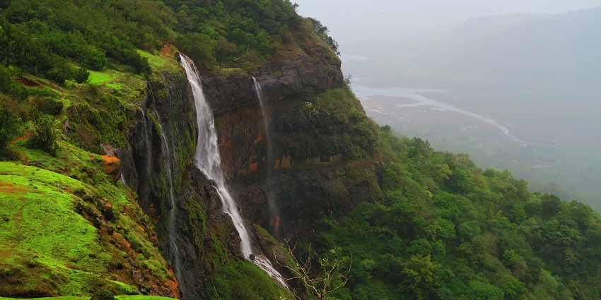 Vehicle-free hill station: serene trails and scenic viewpoints for places to visit in Mahrashtra in November.