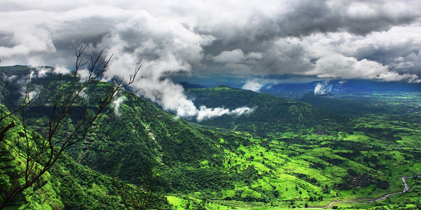 View of cloudy weather at Matheran, one of the peaceful places to visit near Pune