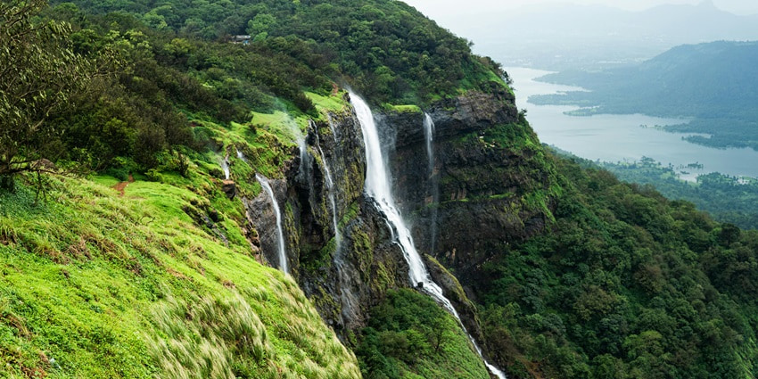 A picturesque view of Matheran, one of the best places to visit near Pune in April.