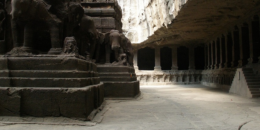 Meditate in the main shrine which radiates serenity.