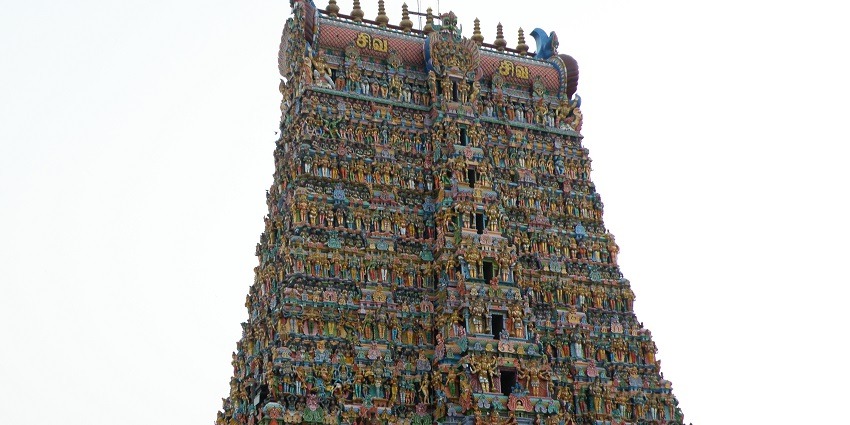 This temple is dedicated to Goddess Meenakshi and Lord Shiva.