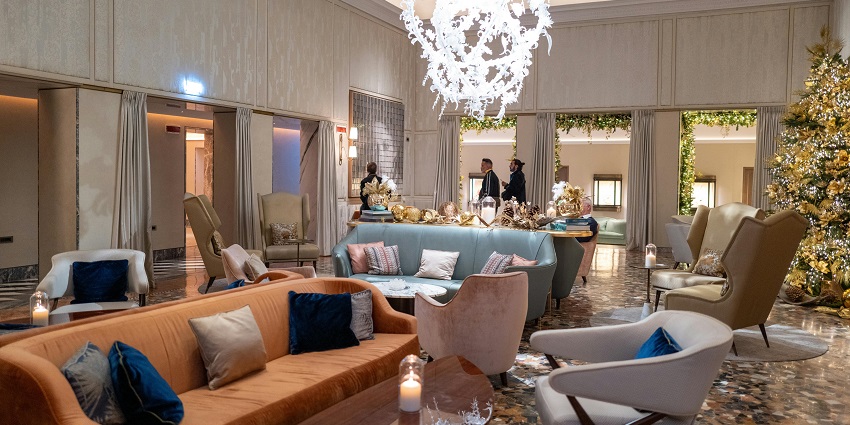 Historic hotel with elegant interiors and beautiful lake views.
