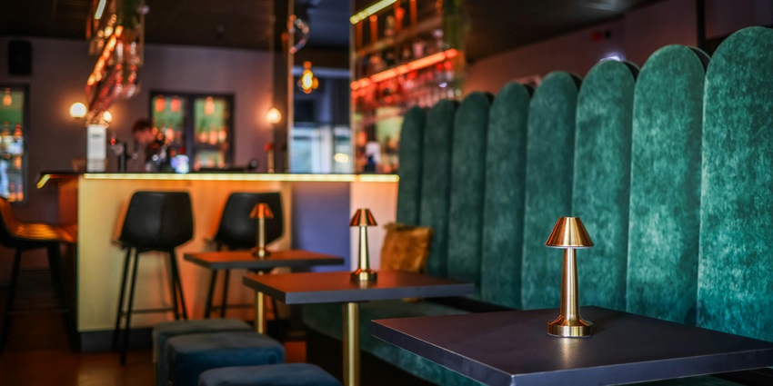 Mezzo Club in Kochi features upscale décor and a bustling feel