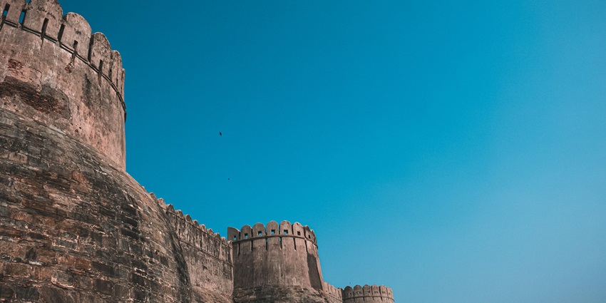 Mirjan Fort, one of the historical places to visit in Murudeshwar for history lovers