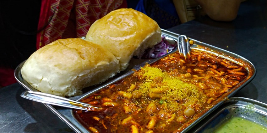 Spice up your day with this zesty meal, one of the best foods in Dadar.