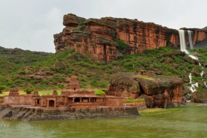 Places to visit in Monsoon in Karnataka will showcase natural splendour, greenery and scenic views.