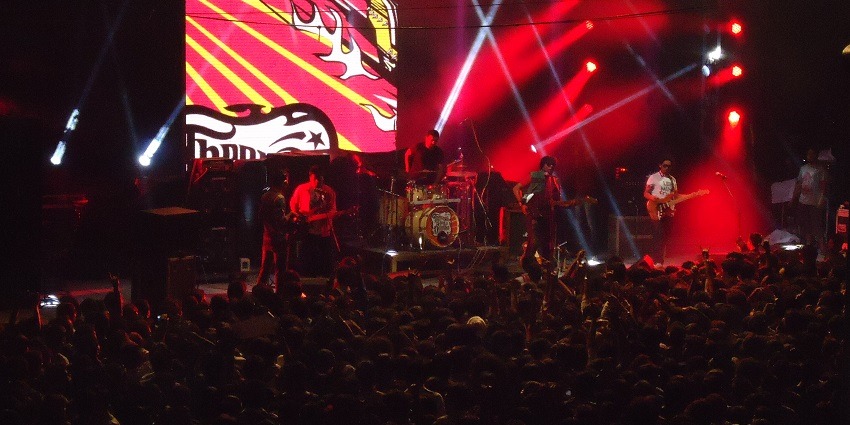Live concert at Mood Indigo.