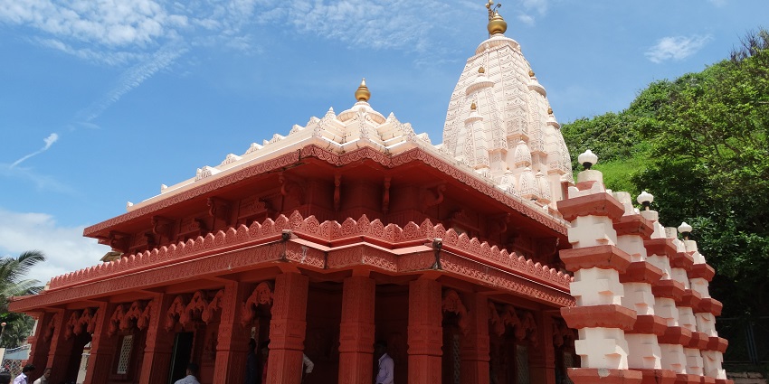 A view of Ganpati Temple, highlighting its vibrant colors and stunning architecture.