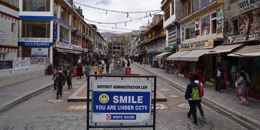 Moti Market is one of the top markets here where you can go shopping Leh