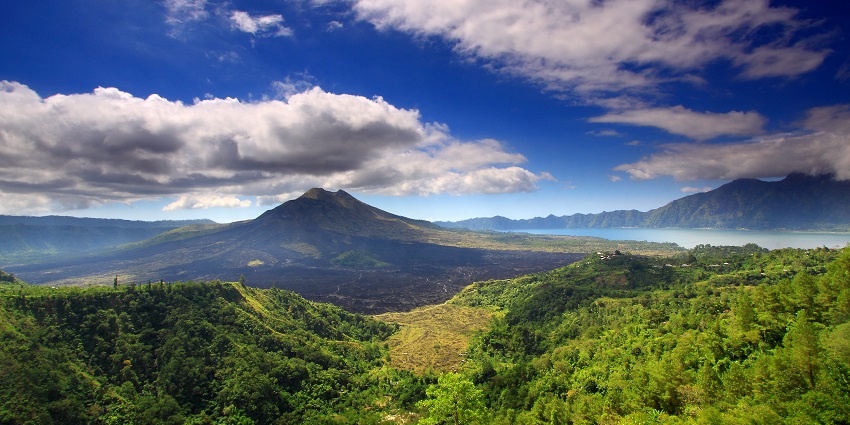 Hiking to Mount Bature amid clouds is one of the top things to do in Bali for couples
