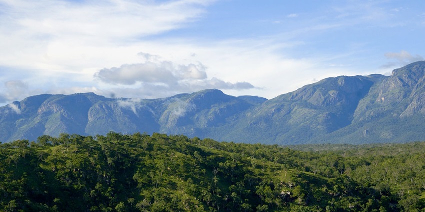 Moyar Gorge is a dramatic natural canyon, attracting many visitors to its stunning views.