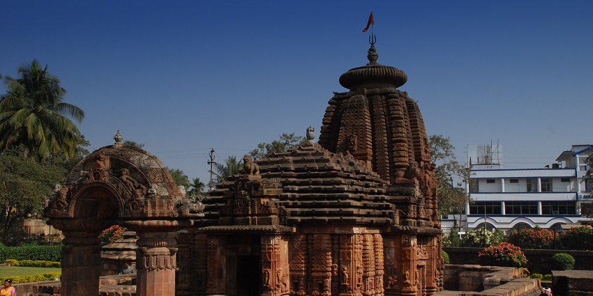 Mukteshwar Temple in ECR, showcases Dravidian architecture for travellers