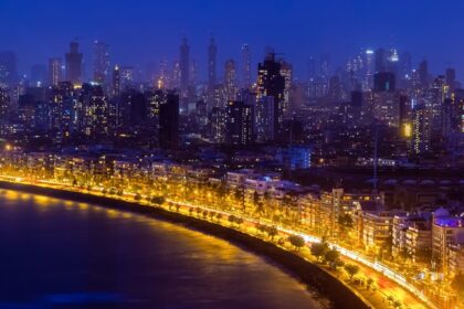 Explore places to visit in Mumbai at night with iconic attractions and dining.