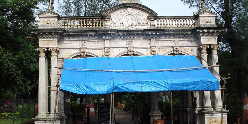 Jijamata Udyan in Mumbai, one of the best zoos in Maharashtra, has lots of greenery.