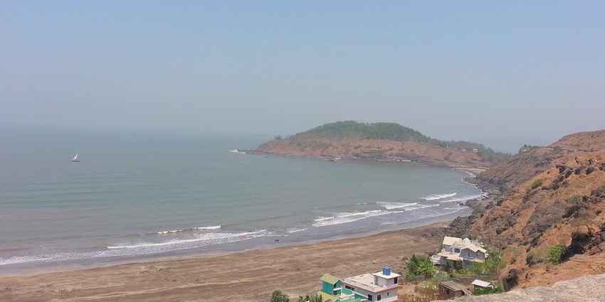 Breathtaking view of Murud Beach, among Ratnagiri Beaches with perfect coastal escape.