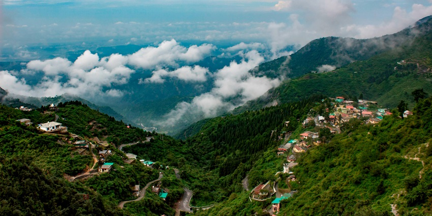 Scenic view of the hills of Mussoorie, one of the places to visit near Panchkula