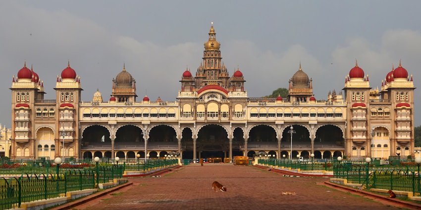 Majestic Mysore Place is among the places to visit near Bangalore in June